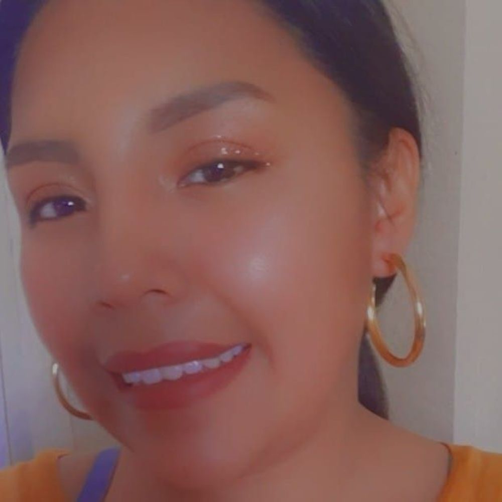 Meet your Posher, Nahomi